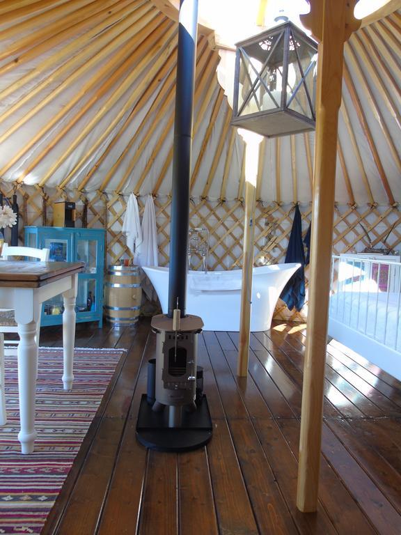 Glamping Abruzzo - The Yurt Hotel Catignano Exterior foto