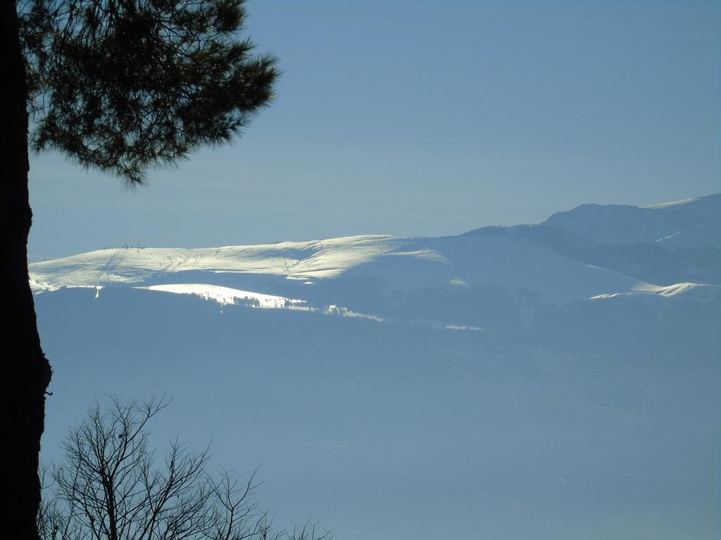 Glamping Abruzzo - The Yurt Hotel Catignano Exterior foto