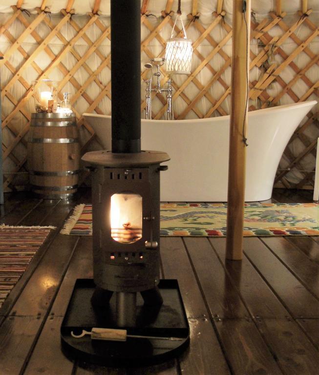 Glamping Abruzzo - The Yurt Hotel Catignano Exterior foto