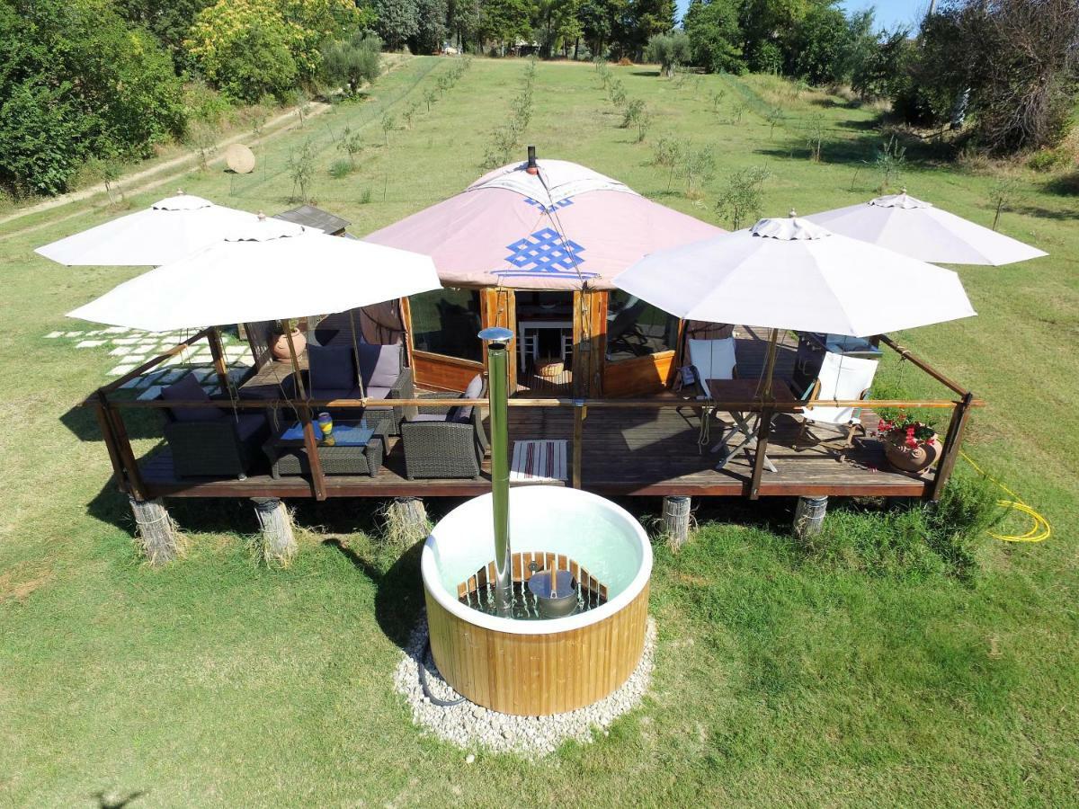 Glamping Abruzzo - The Yurt Hotel Catignano Exterior foto
